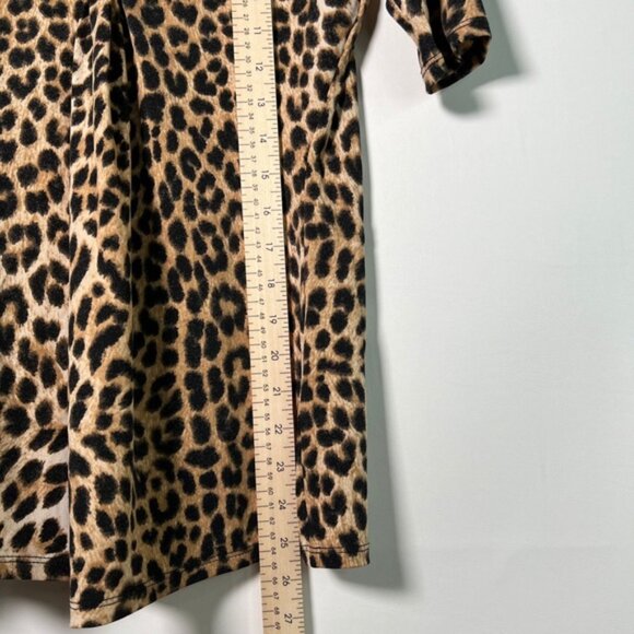 NWT CARMEN MARC VALVO Leopard Cheetah Print Tie V-neck Short Sleeve Blouse Sz XS - Picture 8 of 14